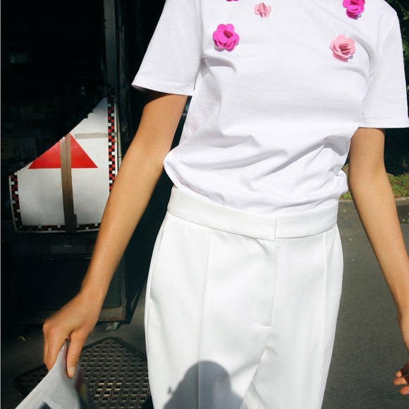 Zara White Tee with Pink Floral Details - Picture 3 of 12